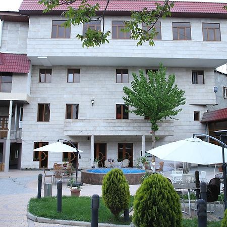 Aratta Hotel Argavand Exteriér fotografie