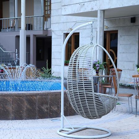 Aratta Hotel Argavand Exteriér fotografie